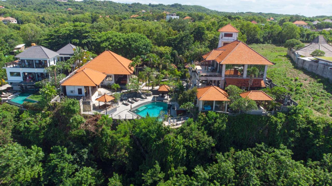 The Uluwatu Estate Hotel Pecatu Buitenkant foto