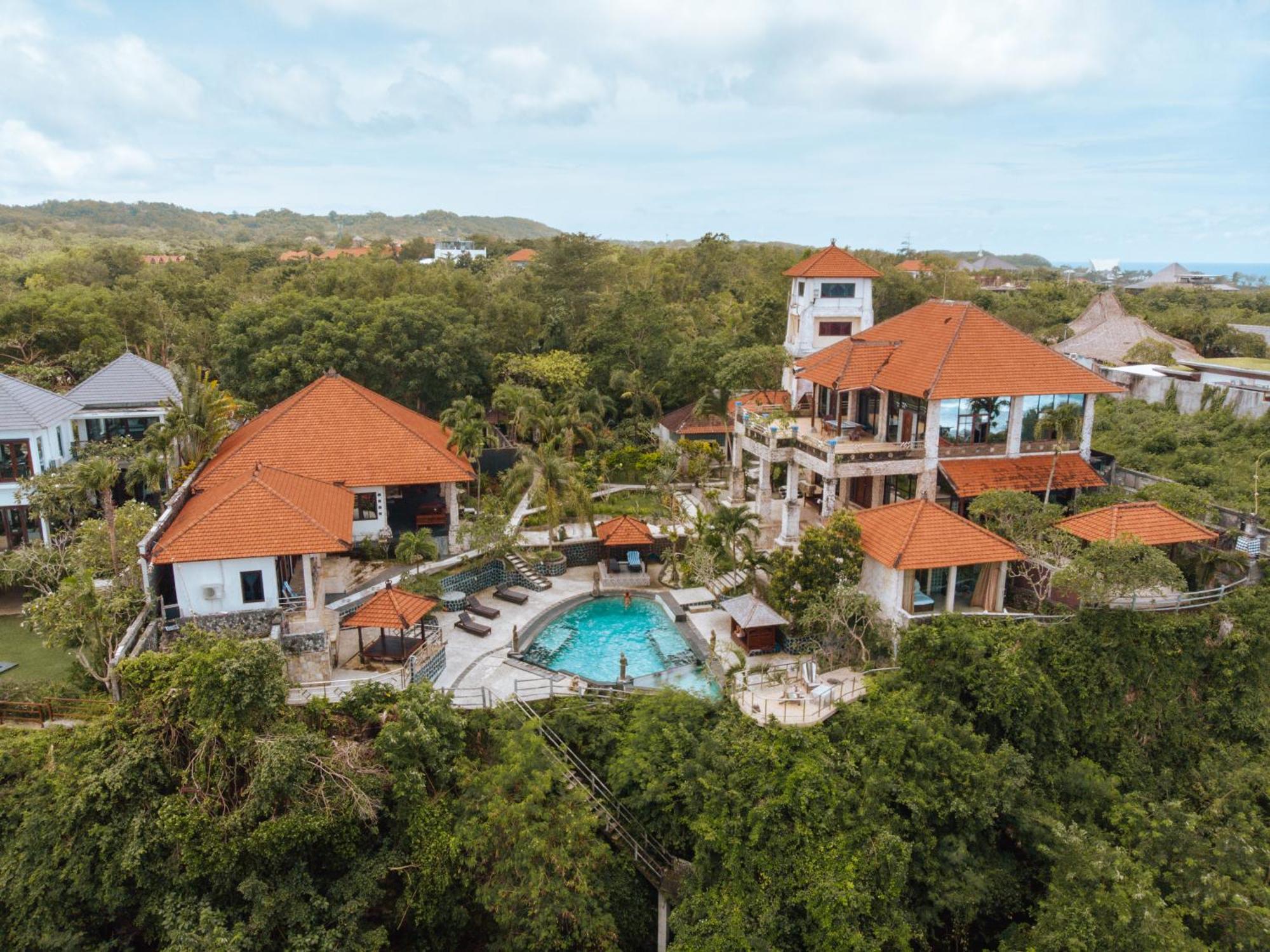 The Uluwatu Estate Hotel Pecatu Buitenkant foto