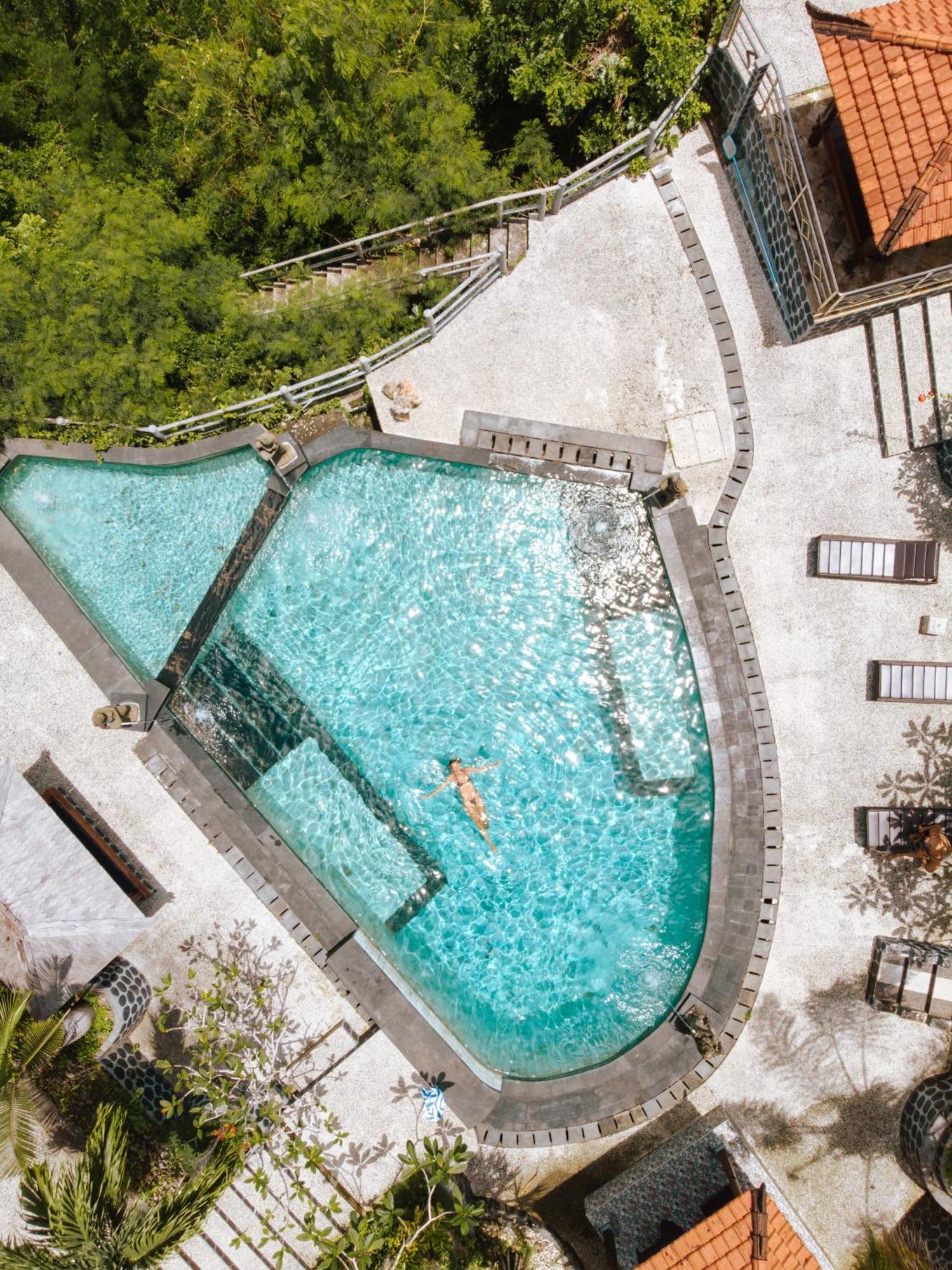 The Uluwatu Estate Hotel Pecatu Buitenkant foto